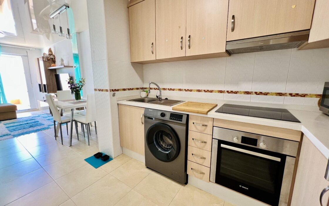 Апартаменты на 66 кв.м в Торревьехе у моря 2010 года