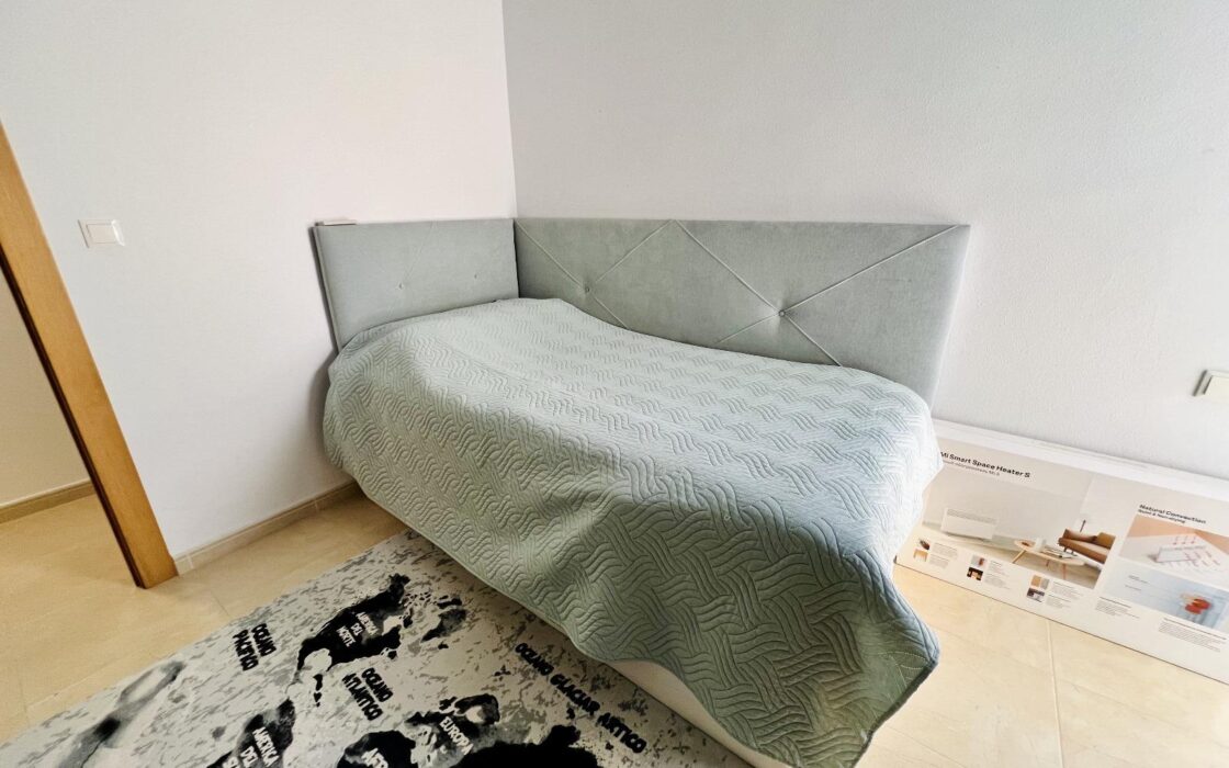 Апартаменты на 66 кв.м в Торревьехе у моря 2010 года