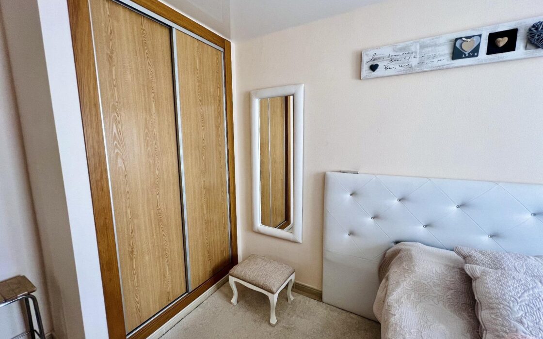 Апартаменты на 66 кв.м в Торревьехе у моря 2010 года