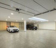 Вілла в Нуэва-Андалусія з терасою у поля для гольфа