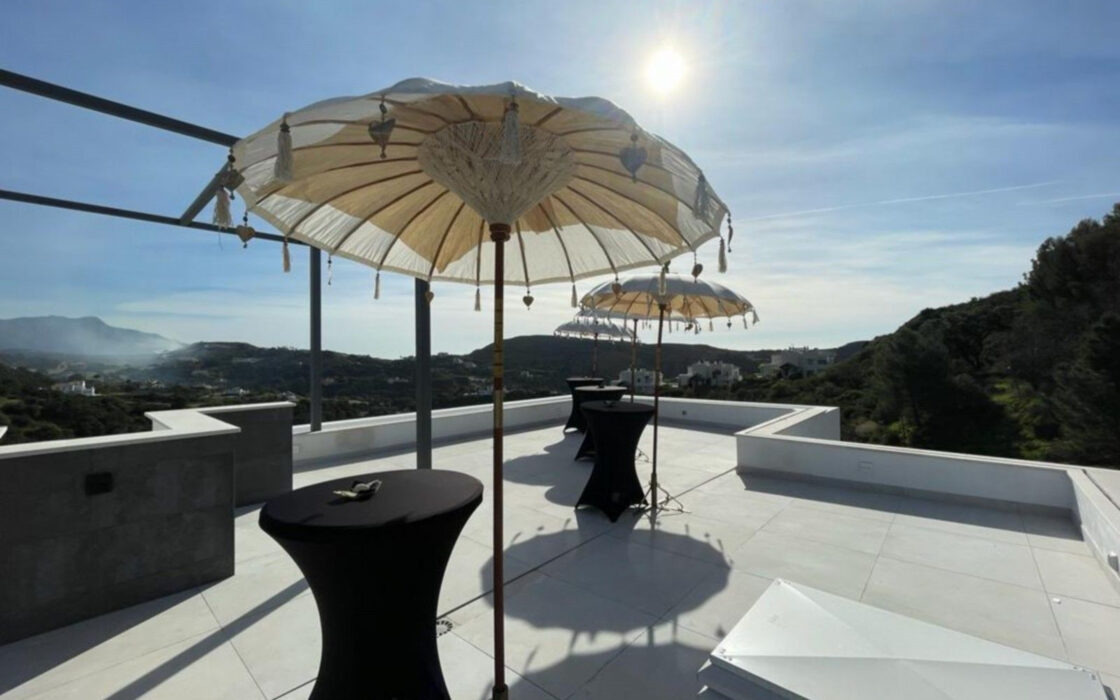 Новая вилла в Марбелье 786 кв.м с террасой и мебелью