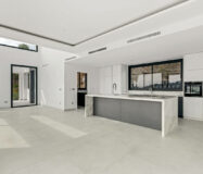 Новая вилла в Марбелье 786 кв.м с террасой и мебелью