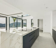 Новая вилла в Марбелье 786 кв.м с террасой и мебелью