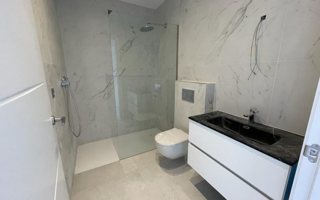 Новая вилла в Марбелье 786 кв.м с террасой и мебелью