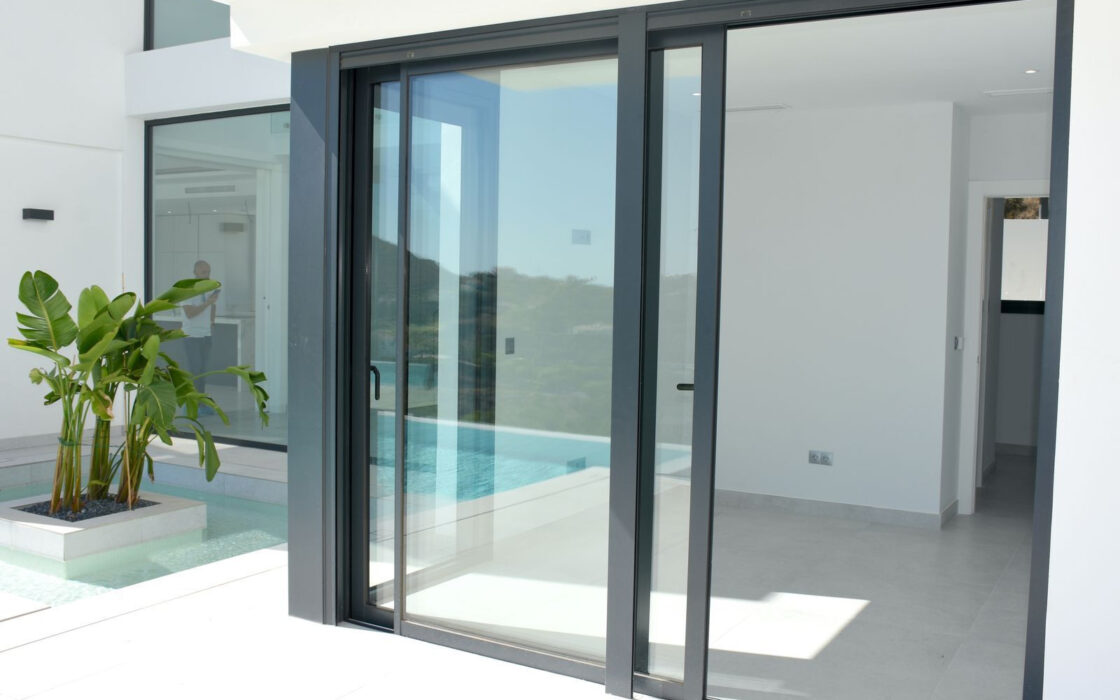 Новая вилла в Марбелье 786 кв.м с террасой и мебелью