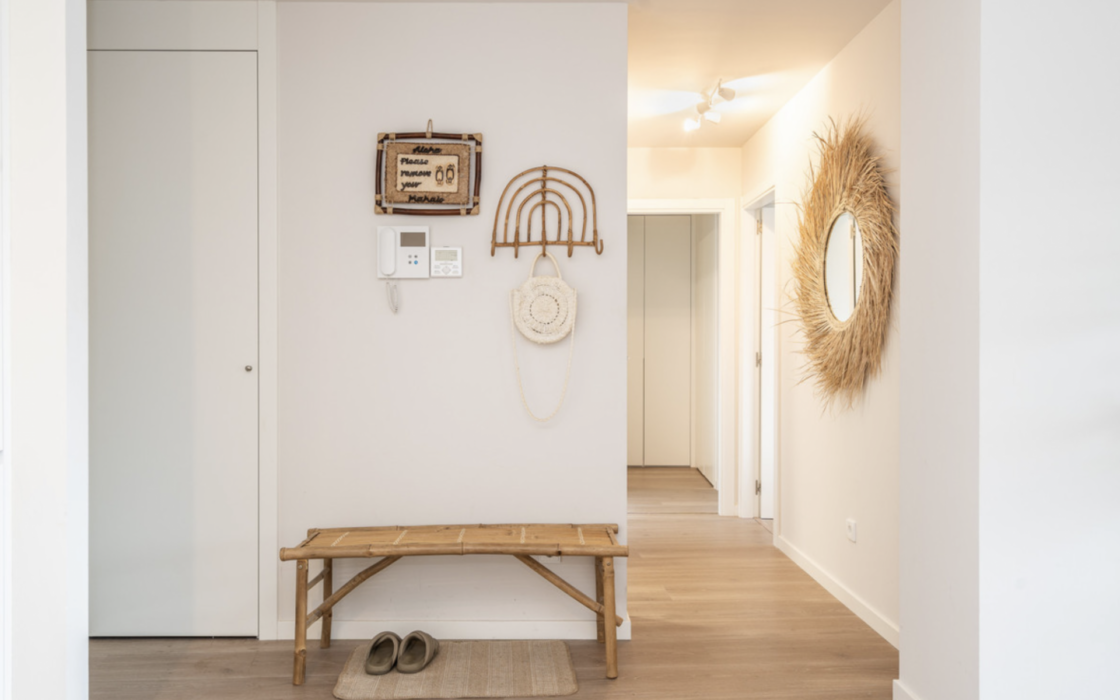 Сучасна квартира з терасою в Естепоні 115 кв.м 2 спальні