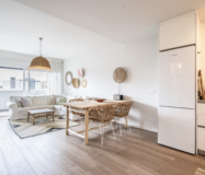 Сучасна квартира з терасою в Естепоні 115 кв.м 2 спальні