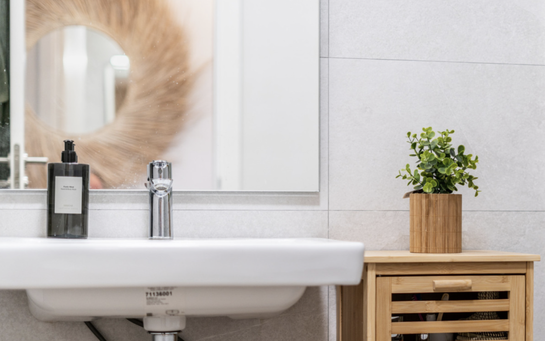 Сучасна квартира з терасою в Естепоні 115 кв.м 2 спальні