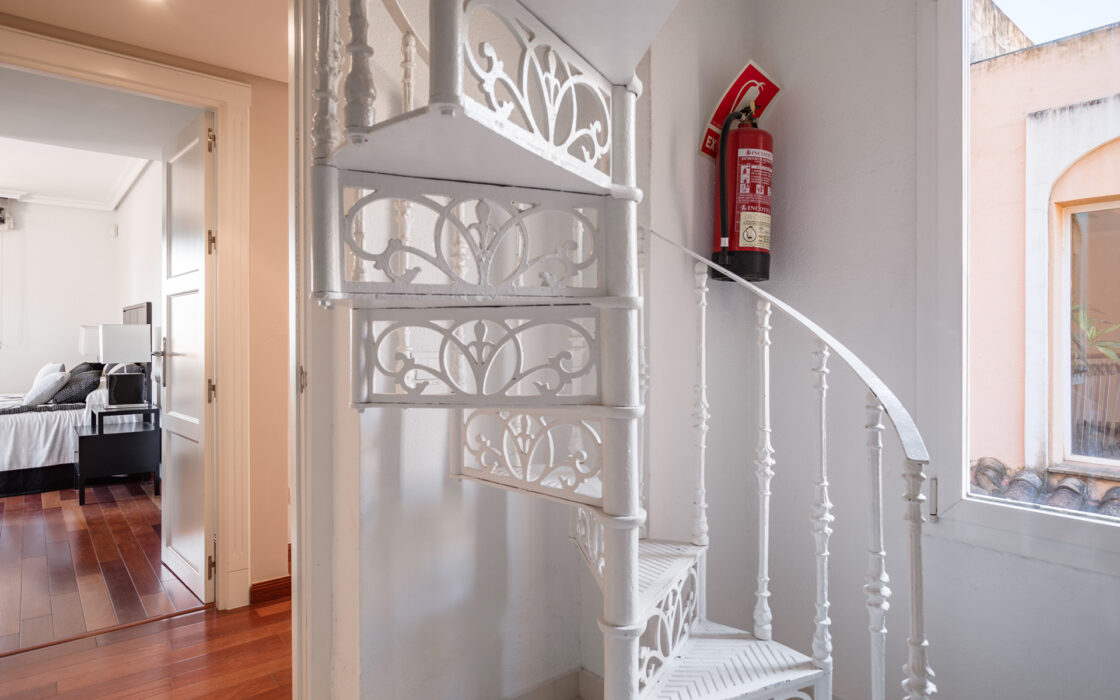 Вілла в Альбукерке, 1013 кв.м, з терасою біля моря