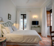 Отель в Марбелье 550 кв.м с террасой в Старом Городе