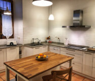 Отель в Марбелье 550 кв.м с террасой в Старом Городе