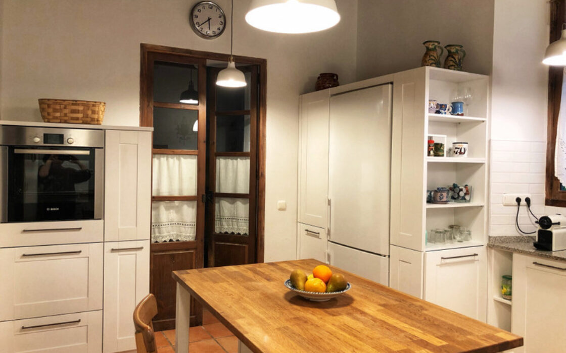 Отель в Марбелье 550 кв.м с террасой в Старом Городе