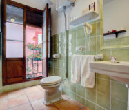 Отель в Марбелье 550 кв.м с террасой в Старом Городе