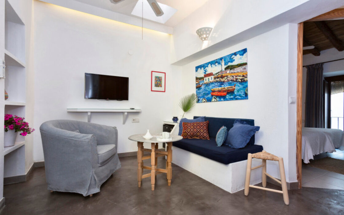 Отель в Марбелье 550 кв.м с террасой в Старом Городе