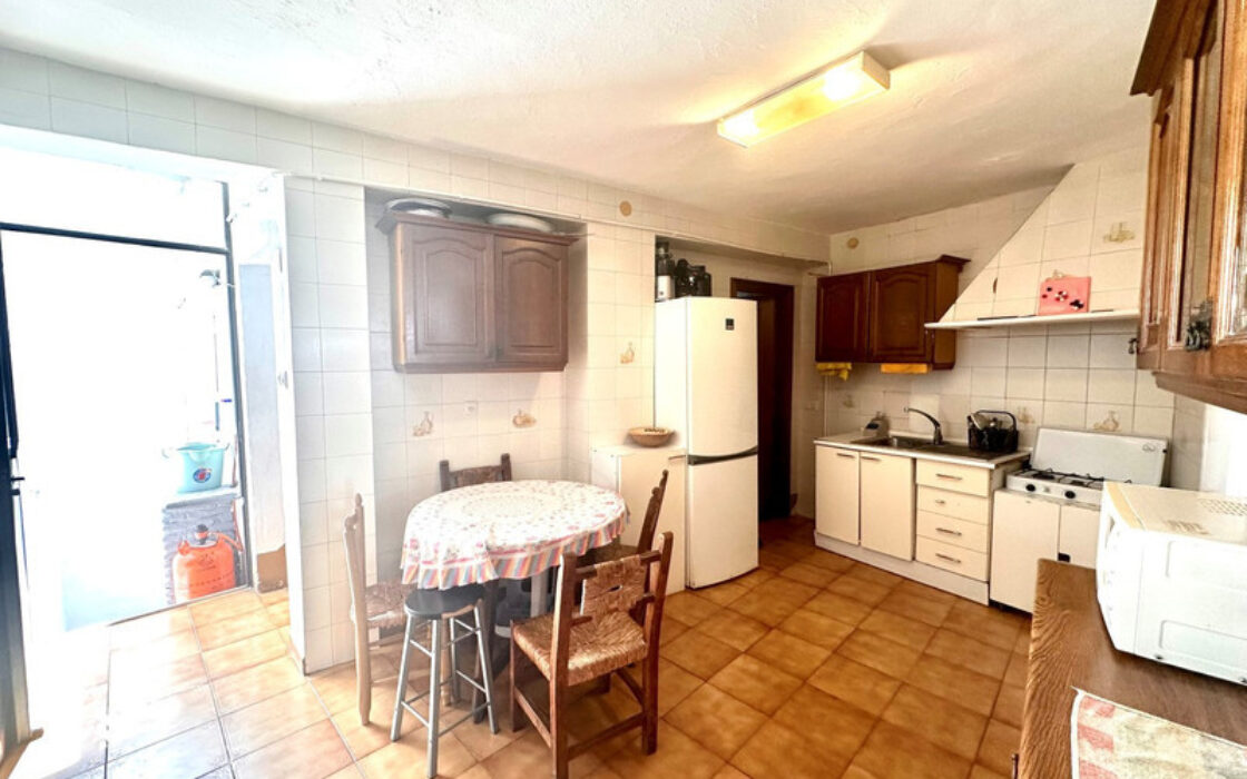 Вилла в Марбелье с террасой и площадью 117 кв.м