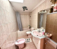 Вилла в Марбелье с террасой и площадью 117 кв.м