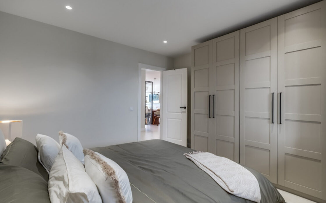 Розкішні апартаменти з терасою в Бенахавісі, 125 кв.м.