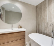 Розкішні апартаменти з терасою в Бенахавісі, 125 кв.м.