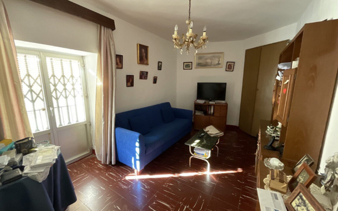 Вилла в Старом городе Марбельи с террасой 140 кв.м