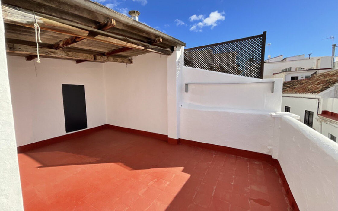 Вилла в Старом городе Марбельи с террасой 140 кв.м