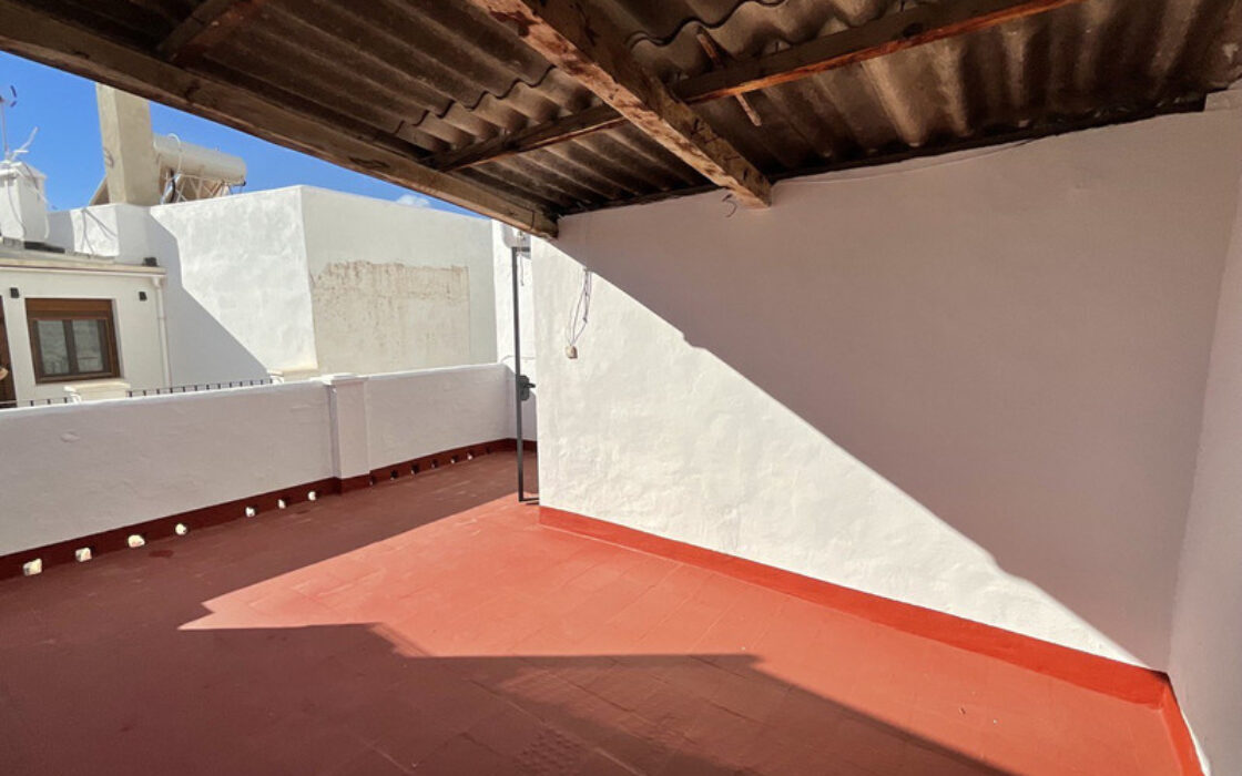 Вилла в Старом городе Марбельи с террасой 140 кв.м