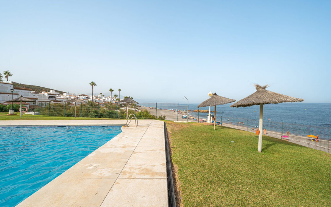 Просторный дом в Манильве, 5 спален, вид на море