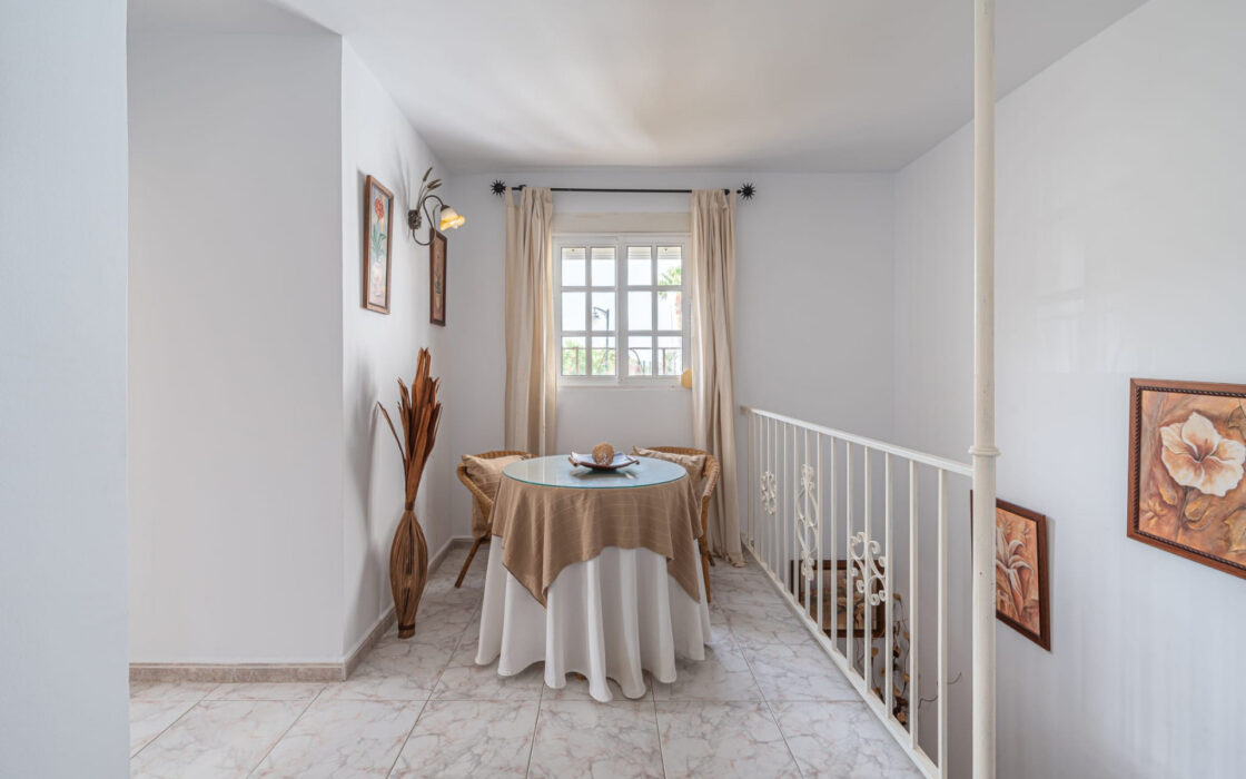 Просторный дом в Манильве, 5 спален, вид на море