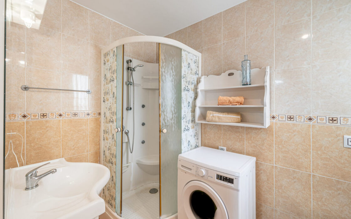 Просторный дом в Манильве, 5 спален, вид на море