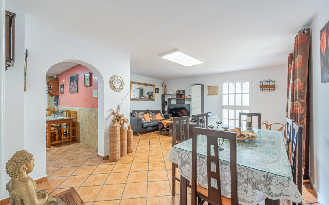 Просторный дом в Манильве, 5 спален, вид на море