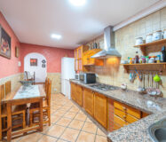 Просторный дом в Манильве, 5 спален, вид на море