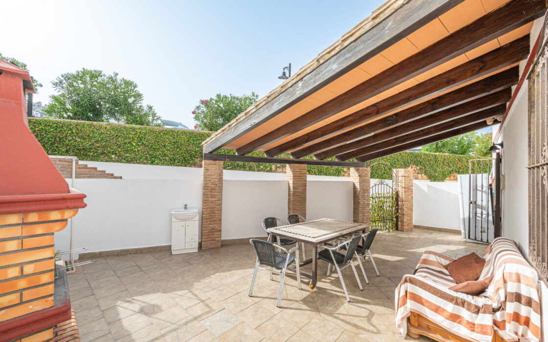 Просторный дом в Манильве, 5 спален, вид на море