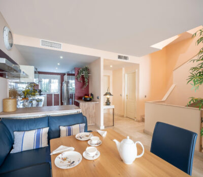 Таунхаус в Манильве, 5 спален, с террасой 351 кв.м