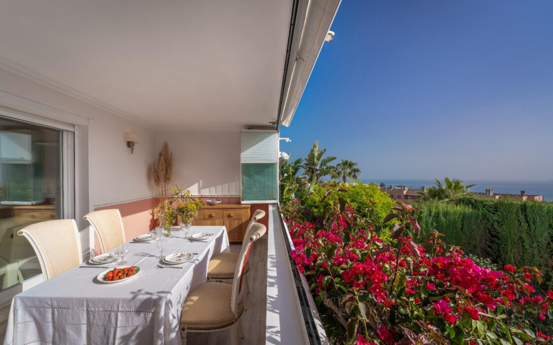 Таунхаус в Манильве, 5 спален, с террасой 351 кв.м