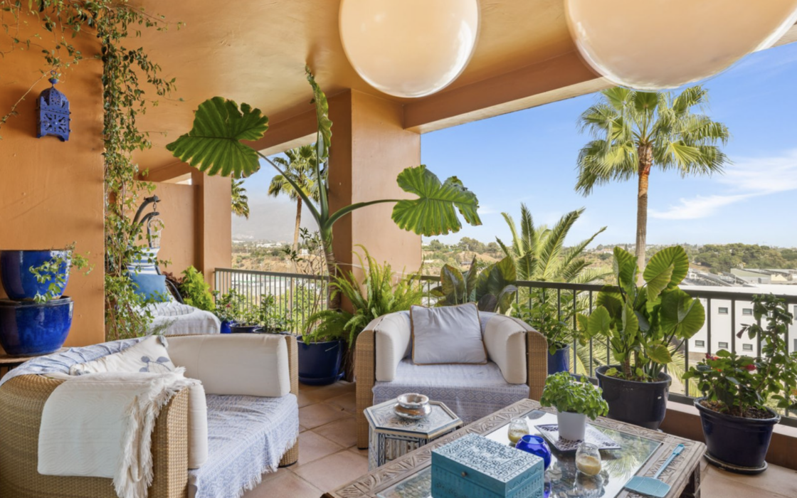 2-кімнатна квартира в Бенатале з терасою 99 кв.м