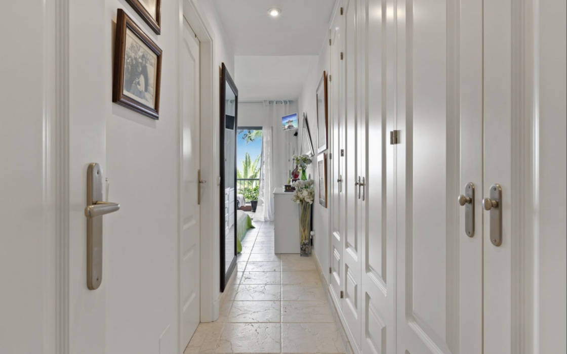 2-кімнатна квартира в Бенатале з терасою 99 кв.м