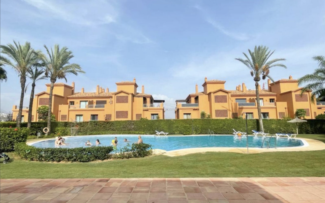 2-кімнатна квартира в Бенатале з терасою 99 кв.м