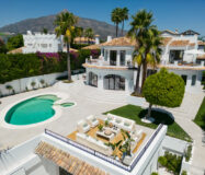 Розкішна вілла в Нуэва-Андалусія з терасою 401 кв.м.