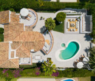 Розкішна вілла в Нуэва-Андалусія з терасою 401 кв.м.