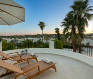 Розкішна вілла в Нуэва-Андалусія з терасою 401 кв.м.