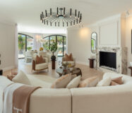 Розкішна вілла в Нуэва-Андалусія з терасою 401 кв.м.