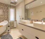 Квартира з терасою в Новій Андалусії, 230 кв.м, 4 кімнати