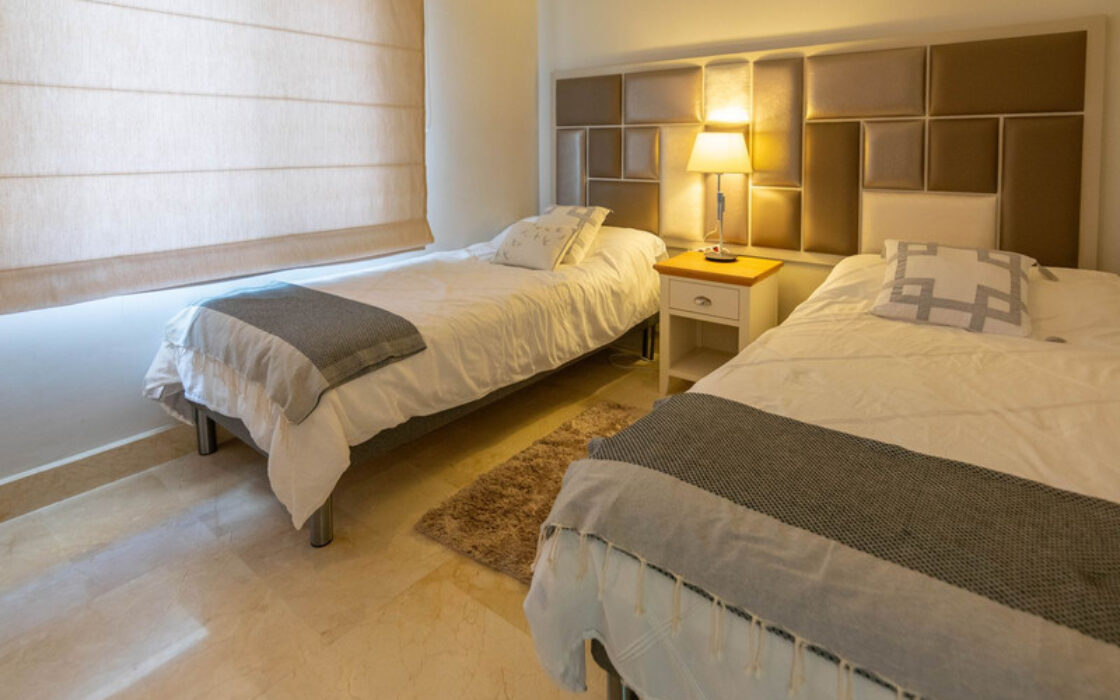 Квартира з терасою в Новій Андалусії, 230 кв.м, 4 кімнати