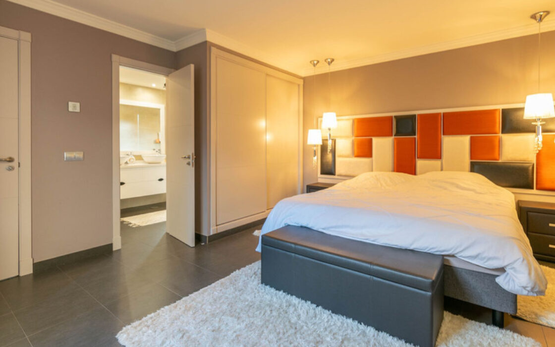 Квартира з терасою в Новій Андалусії, 230 кв.м, 4 кімнати