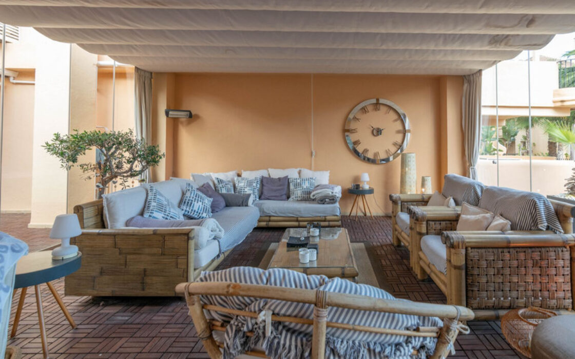 Квартира з терасою в Новій Андалусії, 230 кв.м, 4 кімнати