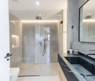 Дизайнерські апартаменти в Новій Андалусії з терасою 137 кв.м