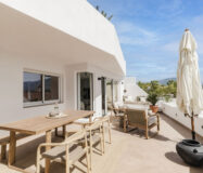 Дизайнерські апартаменти в Новій Андалусії з терасою 137 кв.м