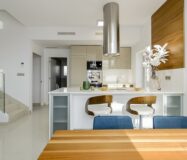 Нова вілла з басейном в Плайя Хонда 126 кв.м біля моря