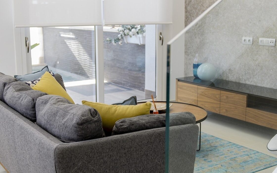 Нова вілла з басейном в Плайя Хонда 126 кв.м біля моря