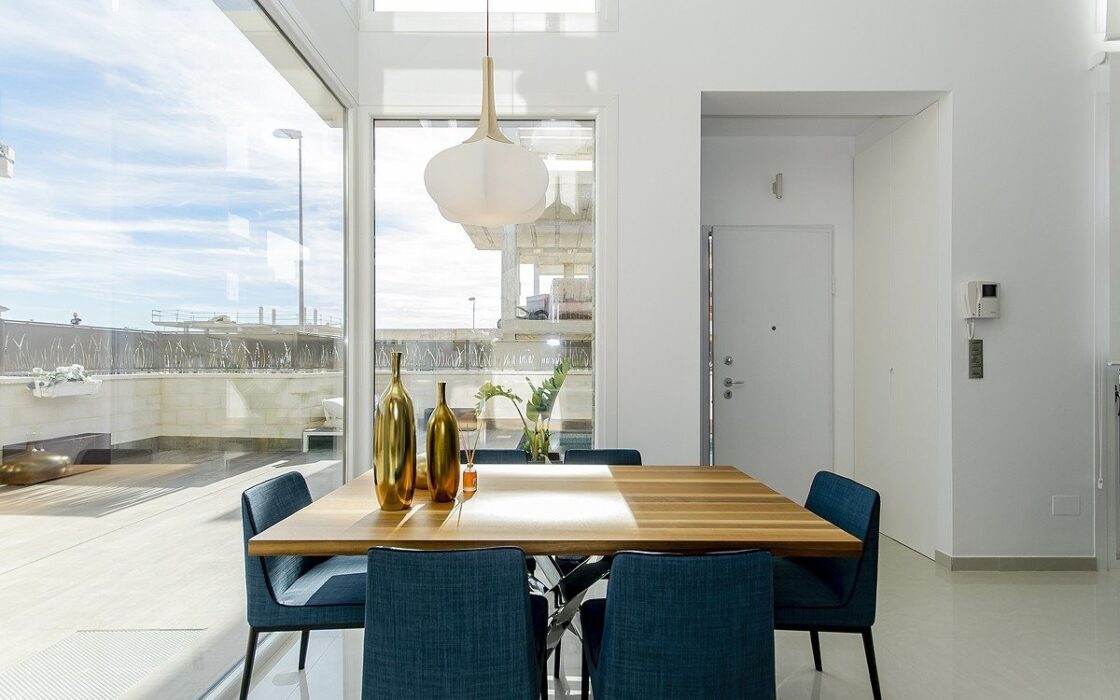 Нова вілла з басейном в Плайя Хонда 126 кв.м біля моря