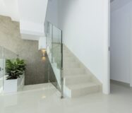 Нова вілла з басейном в Плайя Хонда 126 кв.м біля моря